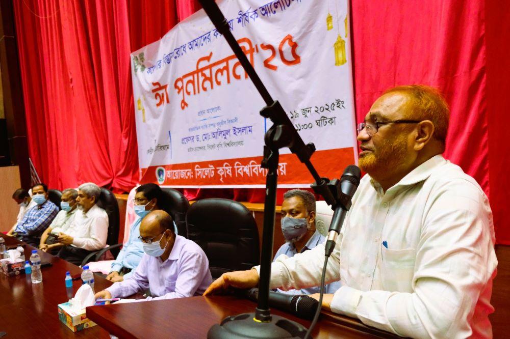 সিকৃবিতে করোনার বিস্তার রোধে করনীয় শীর্ষক আলোচনা